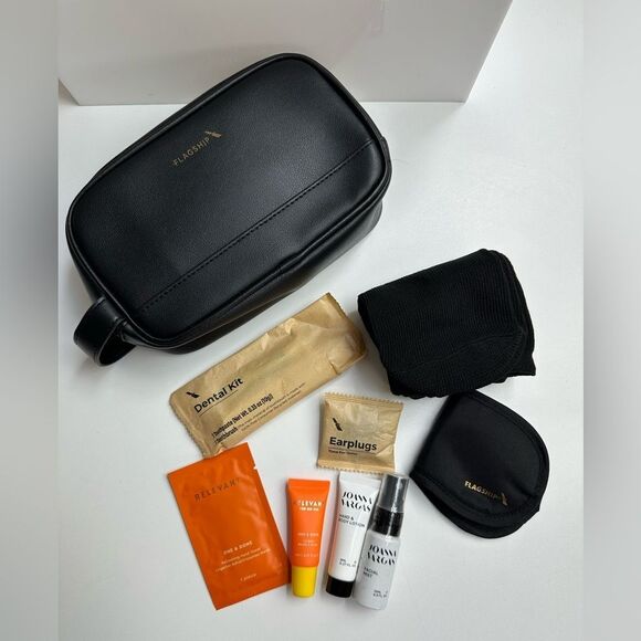 American Airlines Flagship First Class Amenity Kit Toiletry Bag - Picture 2 of 7
